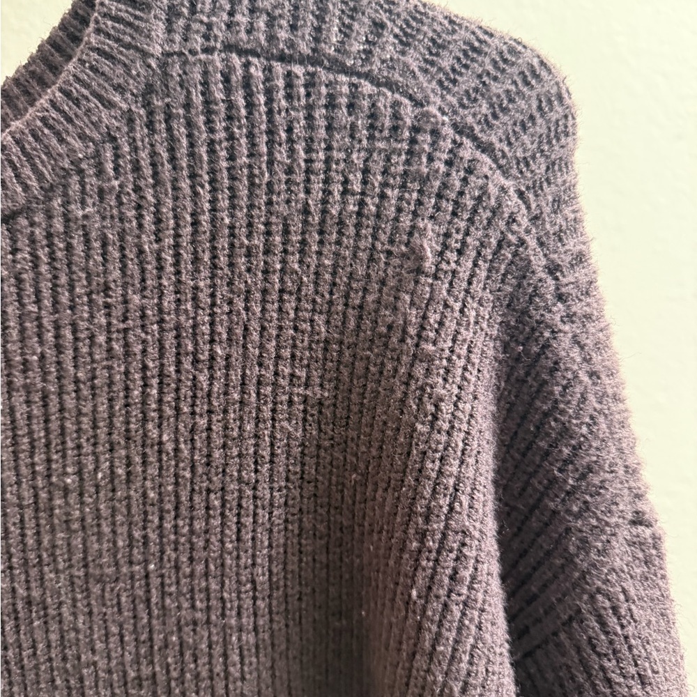 Women’s sweater bundle - Picture 9 of 12